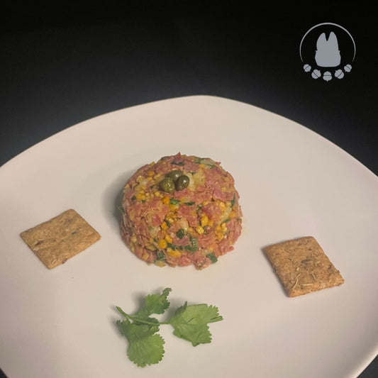 Salchichon Iberico Tartar. Una comida muy rica y saludable. Una de las mejores recetas españolas con Jamon Iberico Pata Negra.